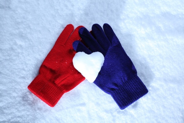gloves and hearts 4